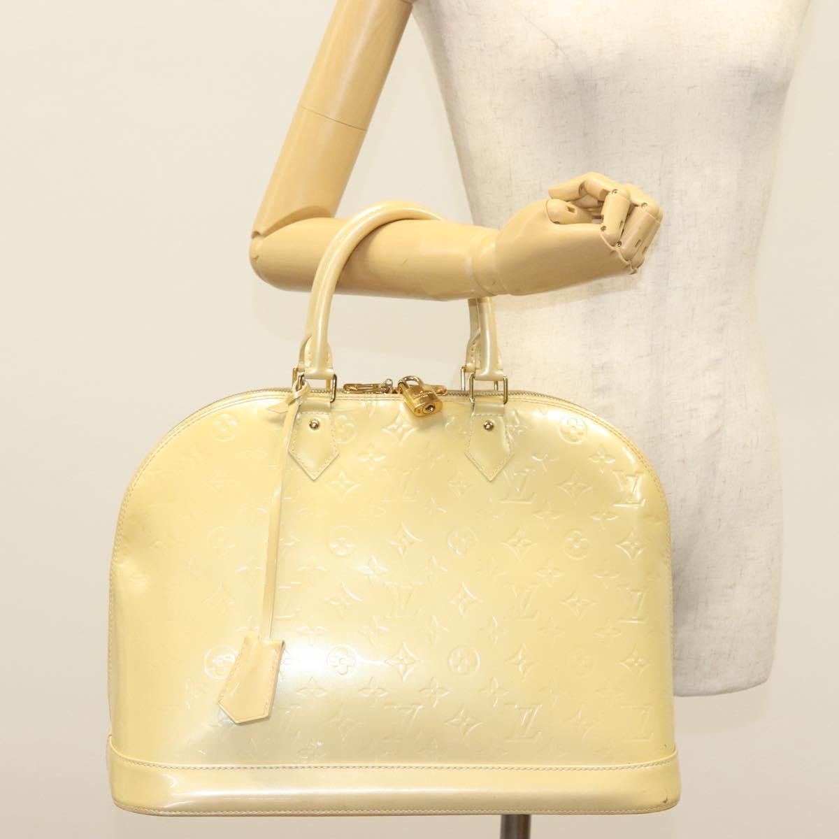 Louis Vuitton Alma Handbag Monogram Vernis, BEIGE, PATENT_LEATHER, Handbag