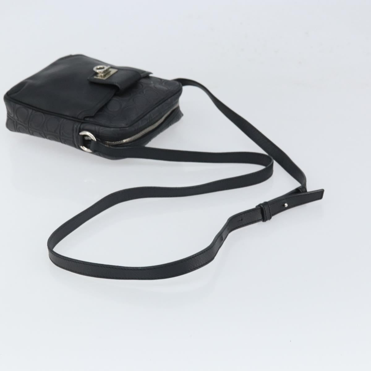 Salvatore Ferragamo Gancini Shoulder Bag Leather, BLACK, LEATHER, Shoulder bag