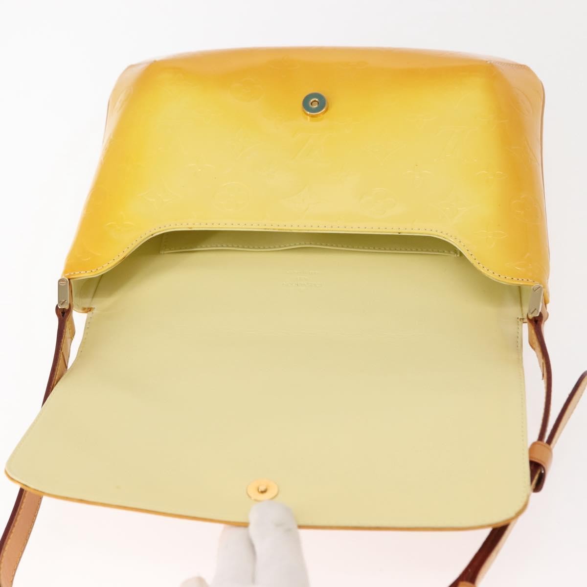 Louis Vuitton Thompson Street Handbag Monogram Vernis, YELLOW, PATENT_LEATHER, Shoulder bag