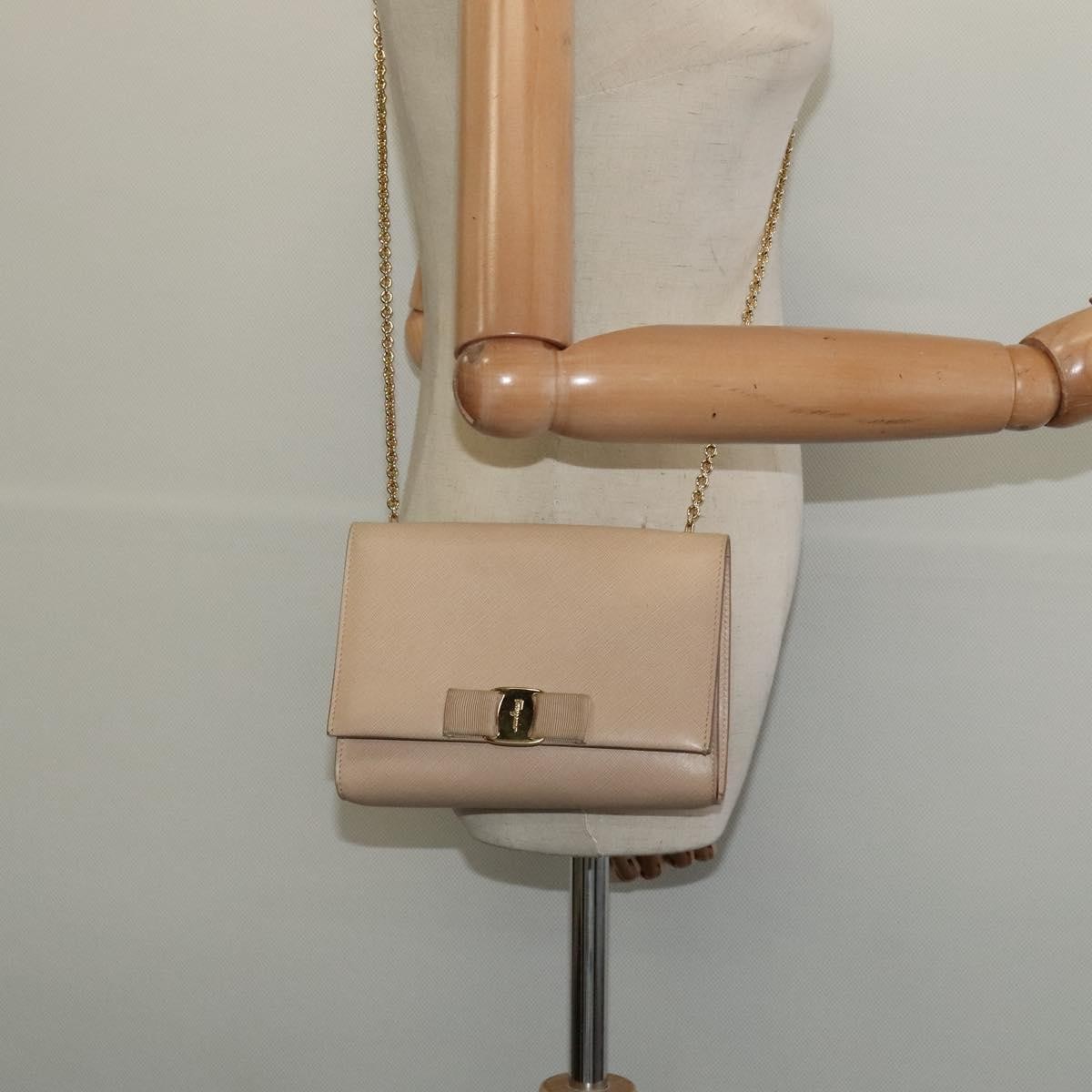 Salvatore Ferragamo Ginny Crossbody Bag Leather, BEIGE, LEATHER, Shoulder bag