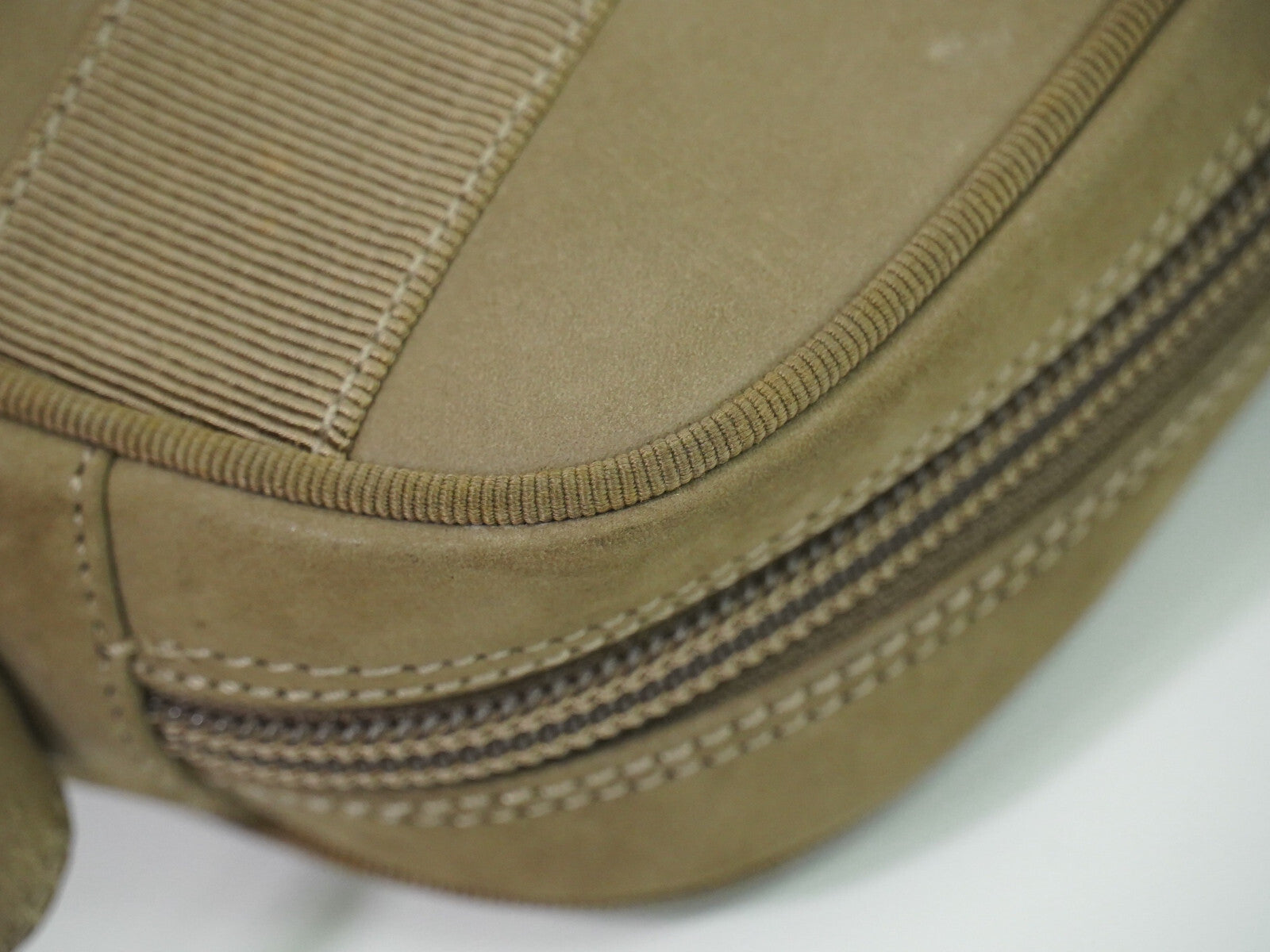 Salvatore Ferragamo Vara Bow camera Shoulder Bag Suede, BEIGE, SUEDE, Shoulder bag