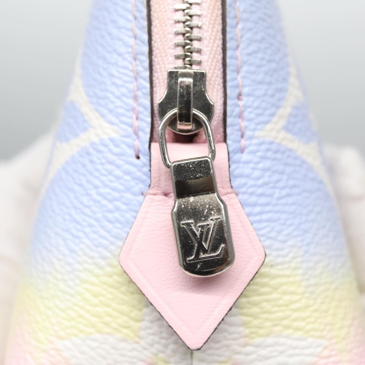 Louis Vuitton Cosmetic Pouch Spring in the City Monogram Giant Canvas, MULTICOLOUR, CANVAS, Clutche & pouche