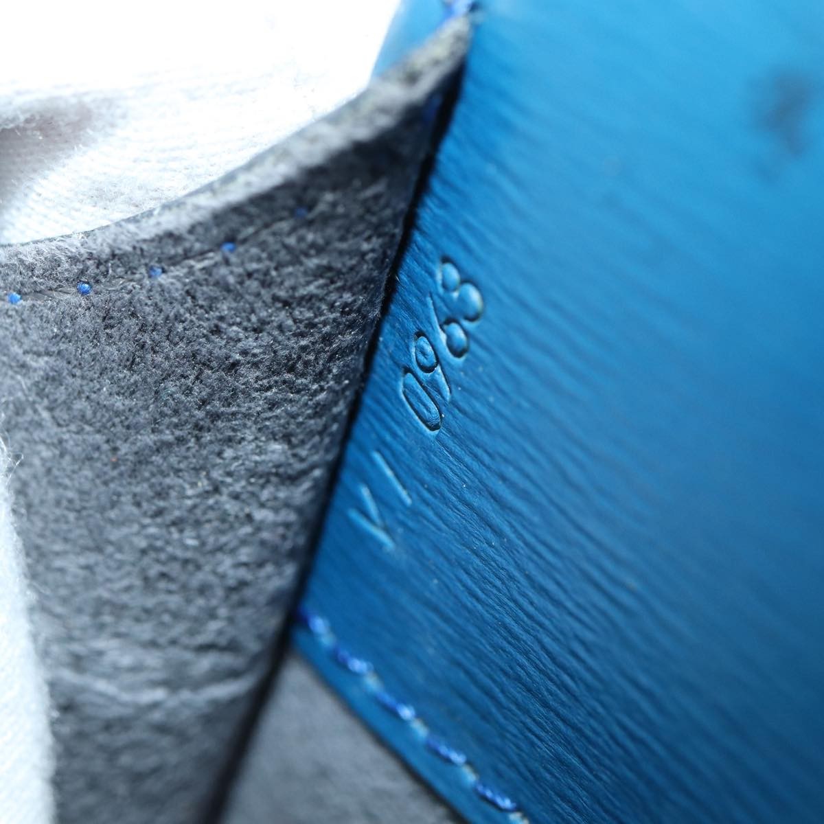 Louis Vuitton Cluny Shoulder Bag Epi Leather, BLUE, LEATHER, Shoulder bag