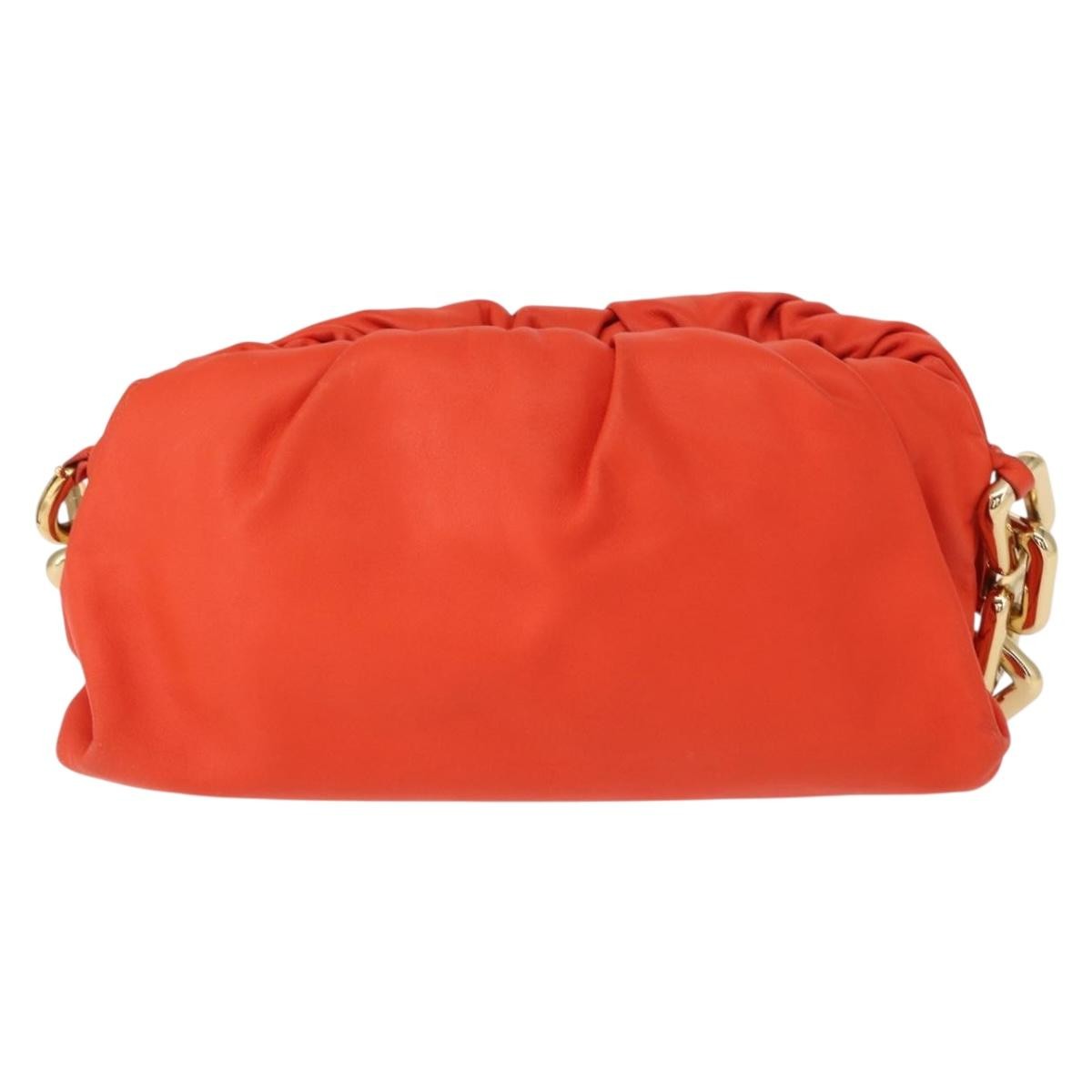Bottega Veneta The Chain Pouch Leather, ORANGE, LEATHER, Clutche & pouche