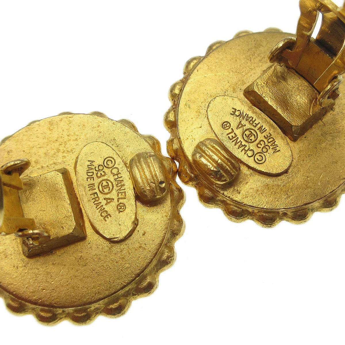 Chanel CC Round Stud Earrings Metal and Enamel, GOLD, GOLD_PLATED, Earrings