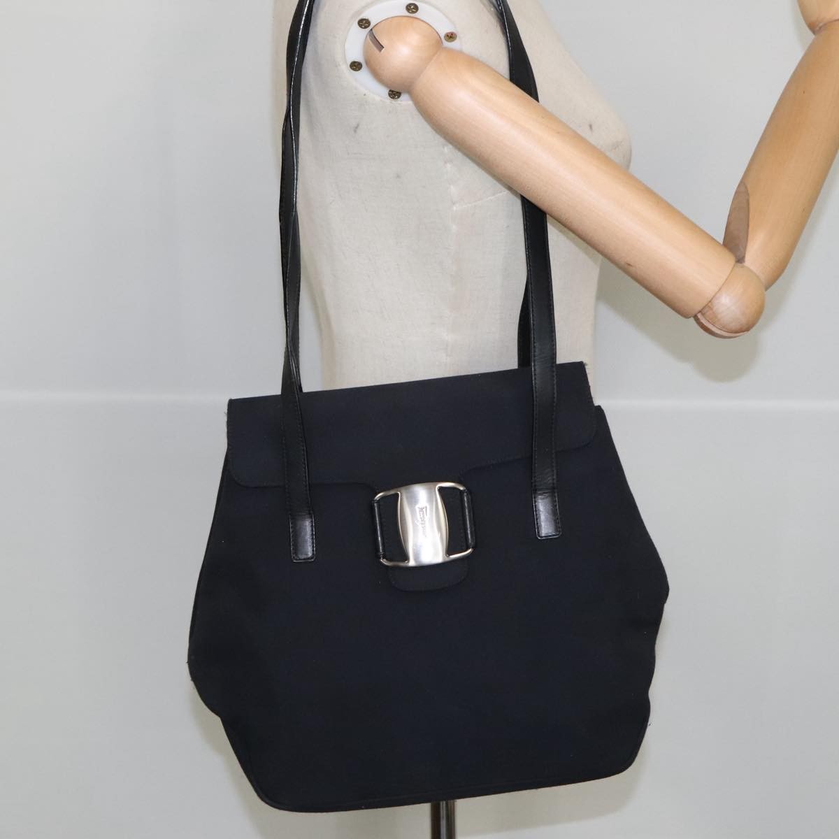 Salvatore Ferragamo Vala Shoulder Bag Canvas, BLACK, CANVAS, Shoulder bag