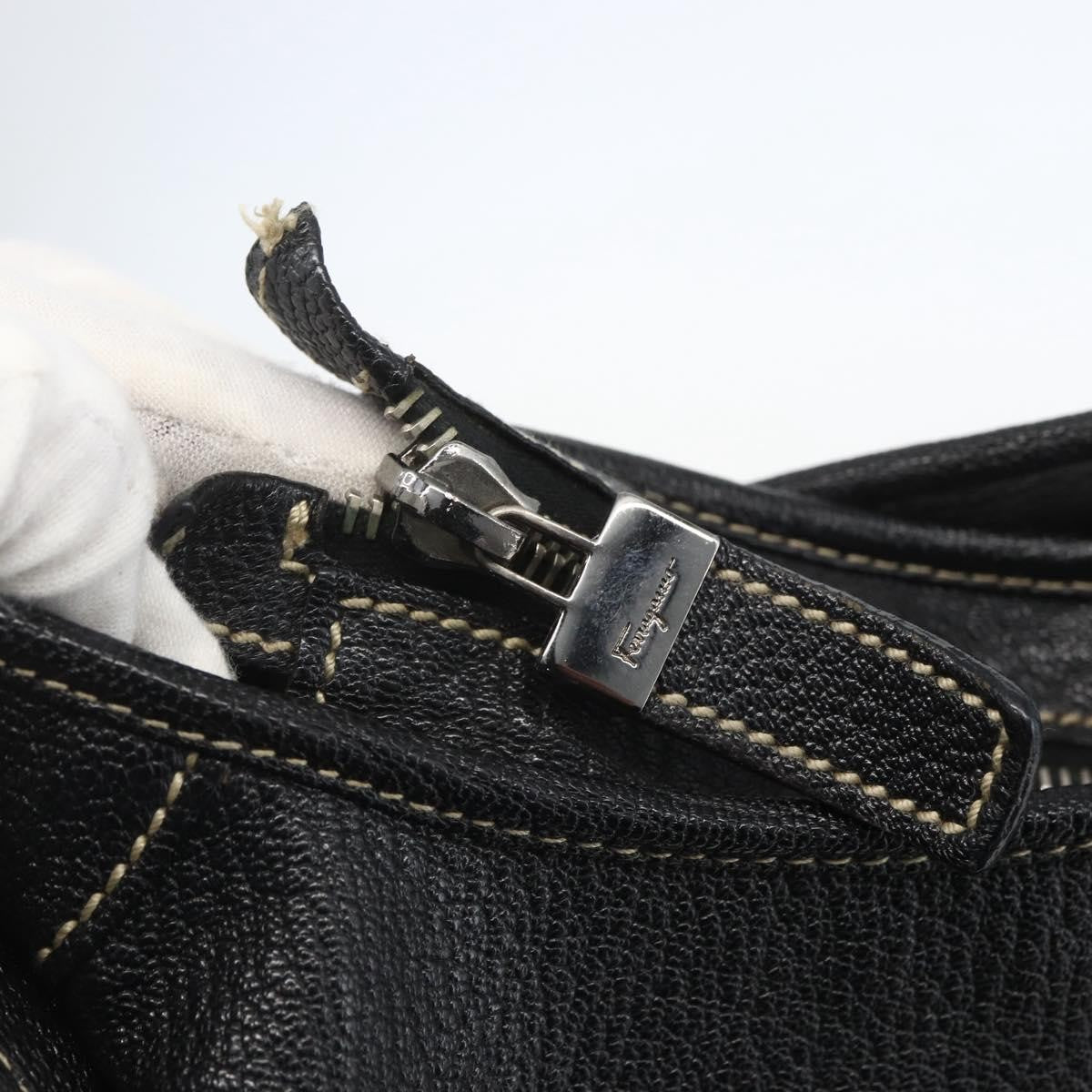 Salvatore Ferragamo Vintage Shoulder Bag Leather, BLACK, LEATHER, Shoulder bag