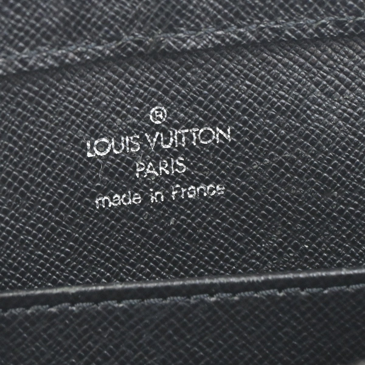 Louis Vuitton Baikal Handbag Taiga Leather, BLACK, LEATHER, Clutche & pouche