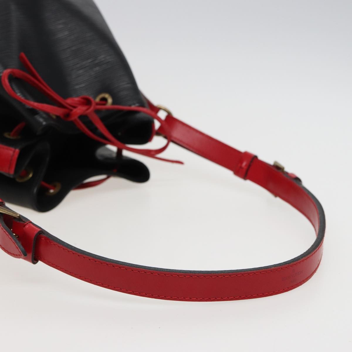 Louis Vuitton Bicolor Noe Handbag Epi Leather, BLACK, LEATHER, Handbag