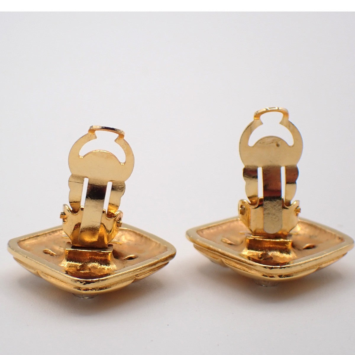Chanel Vintage CC Diamond Shape Clips-On Earrings Gold-Plated, GOLD, GOLD_PLATED, Earrings