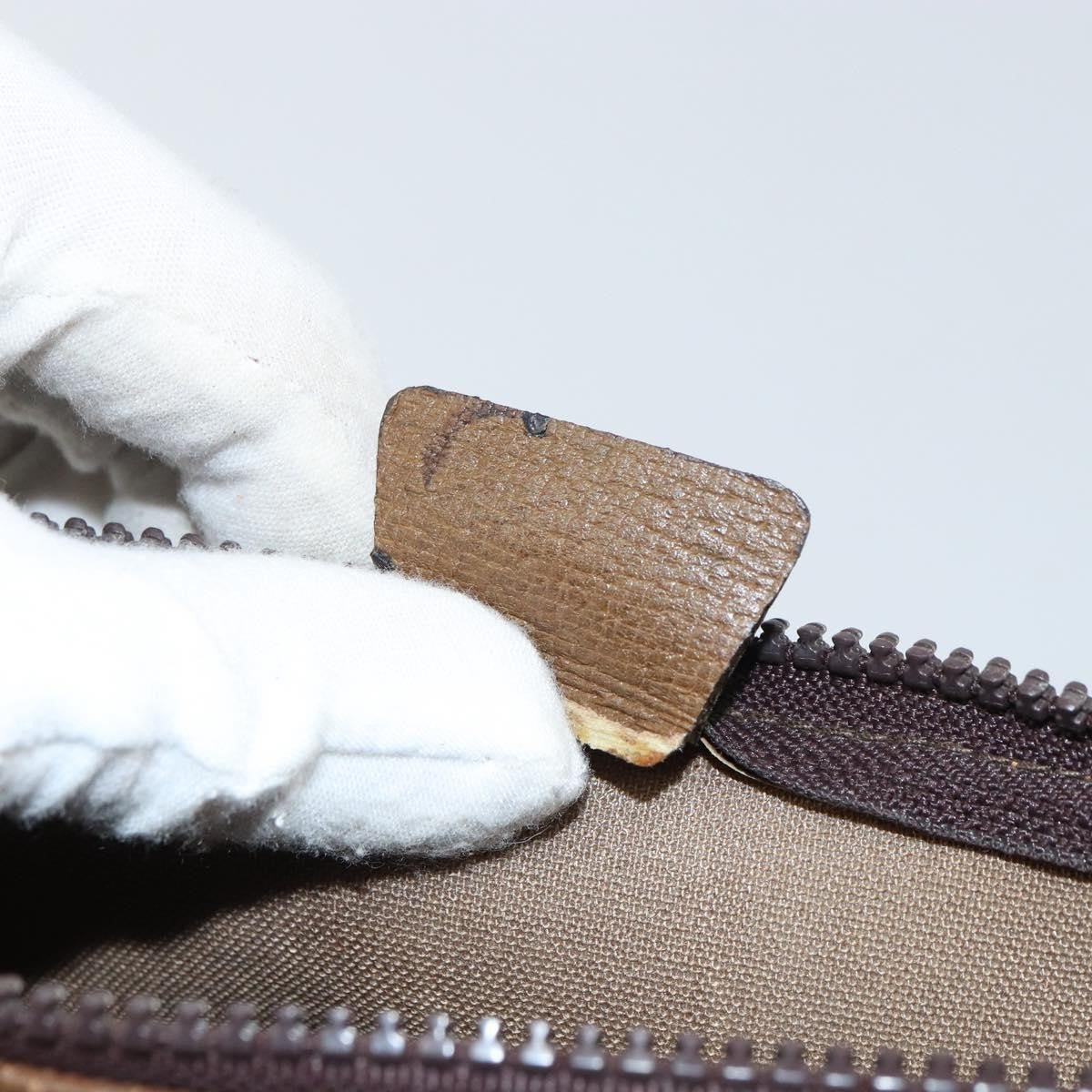 Gucci Zip Pouch GG Canvas, BEIGE, CANVAS, Clutche & pouche