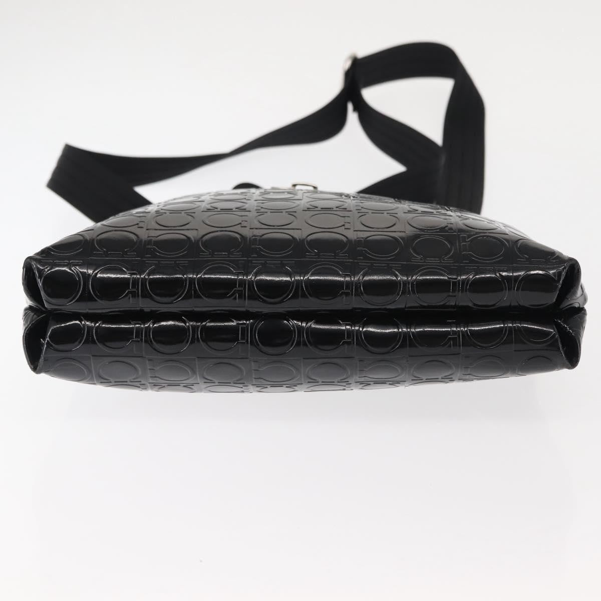 Salvatore Ferragamo Gancini Shoulder Bag Patent Leather, BLACK, PATENT_LEATHER, Shoulder bag