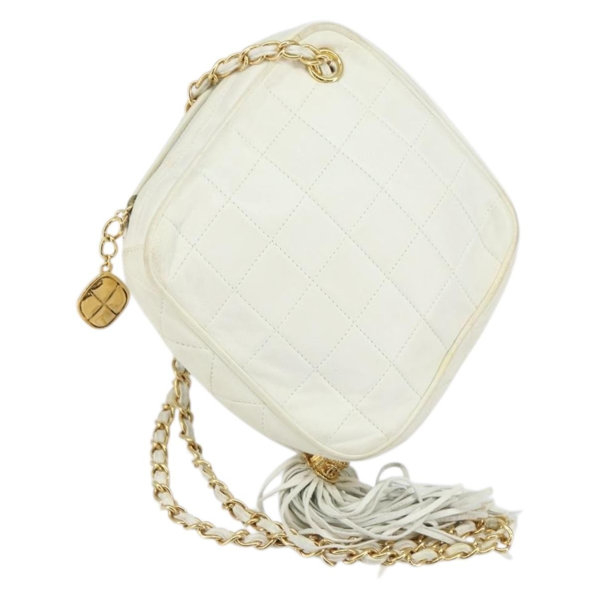 Chanel Vintage Diamond Tassel Crossbody Quilted Lambskin, WHITE, LEATHER, Clutche & pouche