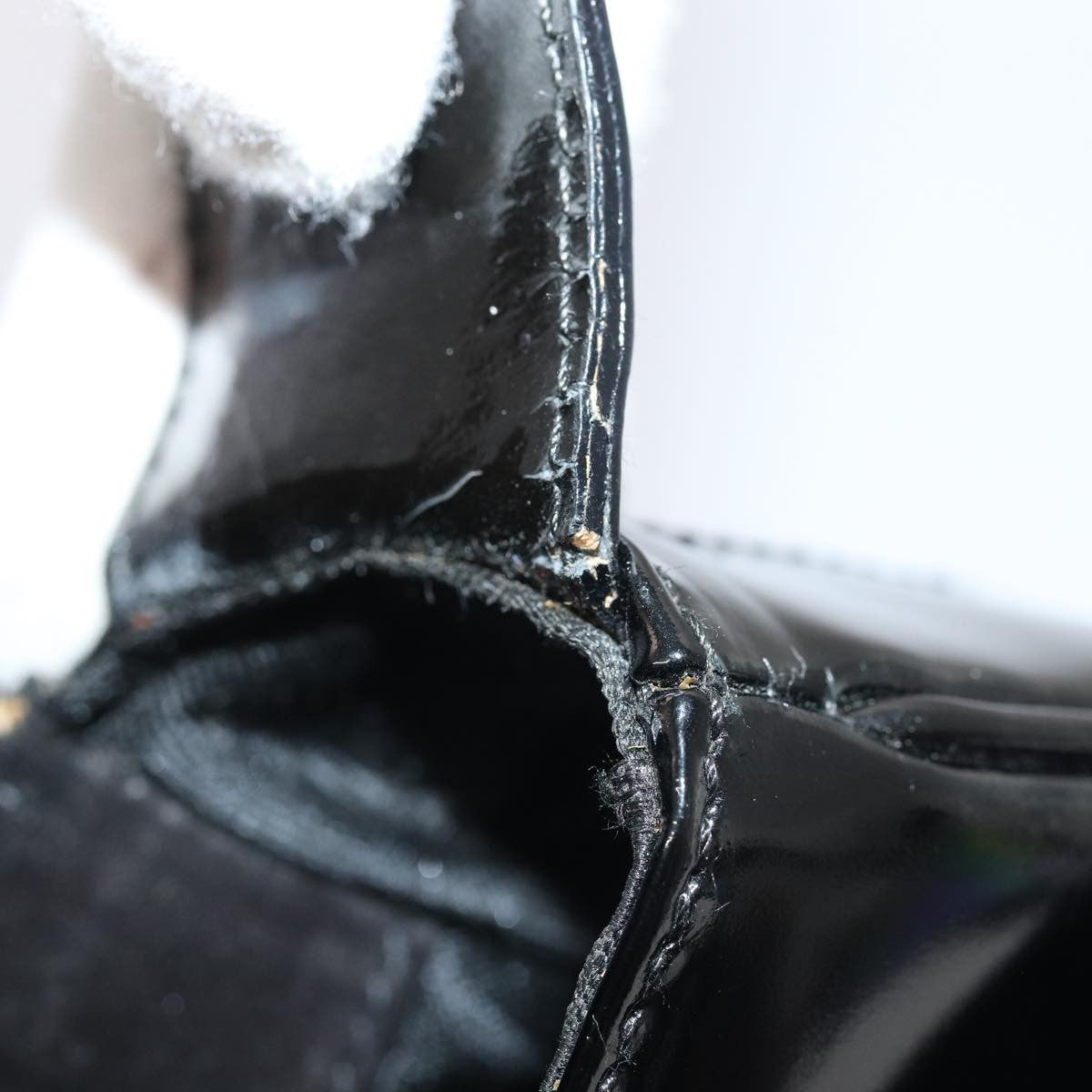 Salvatore Ferragamo Vala Shoulder Bag Patent Leather, BLACK, PATENT_LEATHER, Shoulder bag