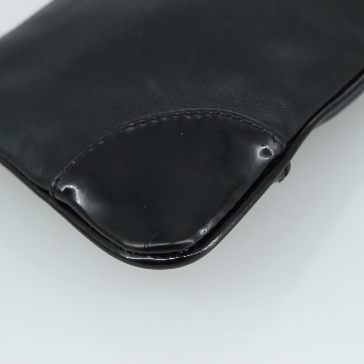 Chanel Vintage Camellia CC Wristlet Clutch Lambskin with Patent, BLACK, LEATHER, Clutche & pouche