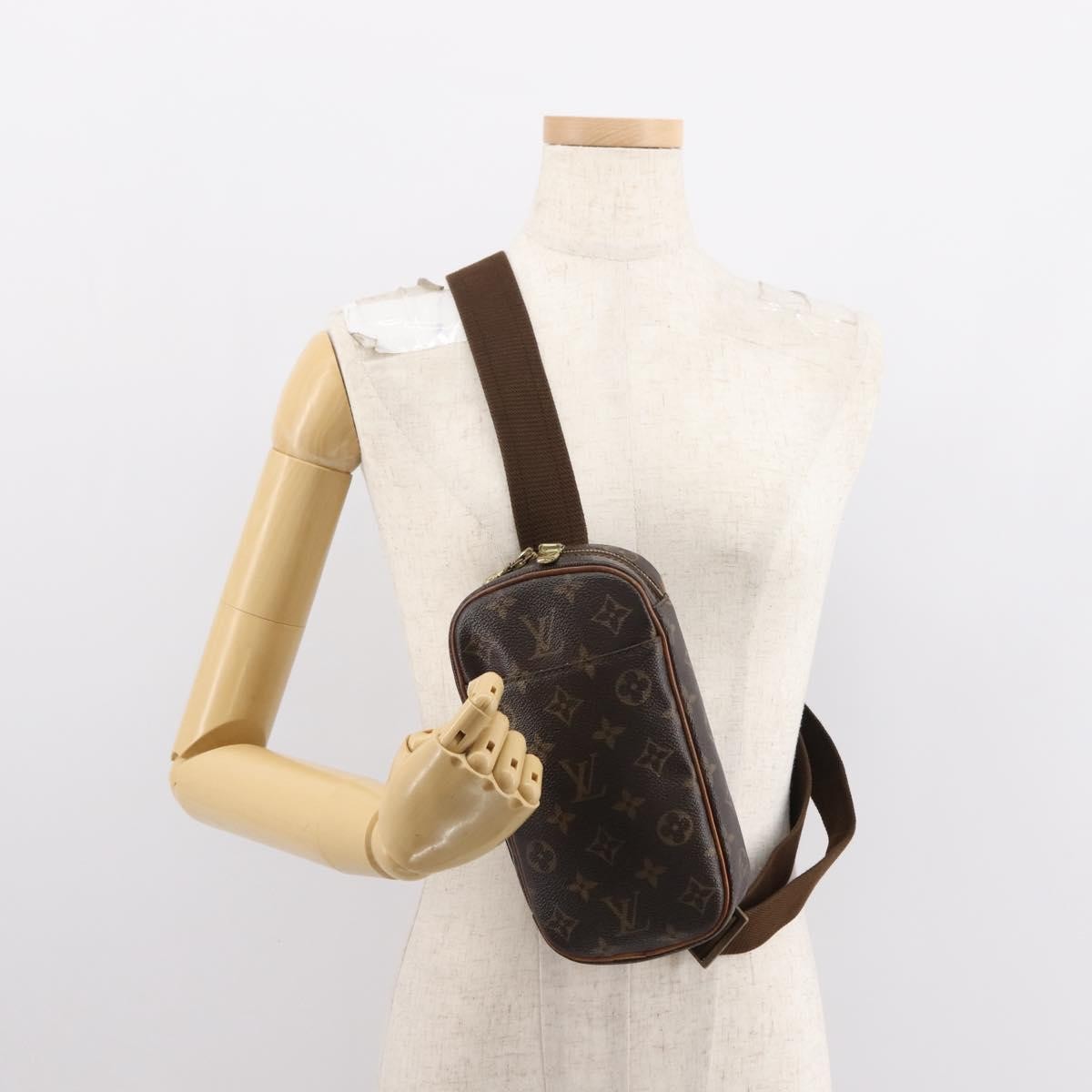 Louis Vuitton Pochette Gange Monogram Canvas, BROWN, CANVAS, Shoulder bag