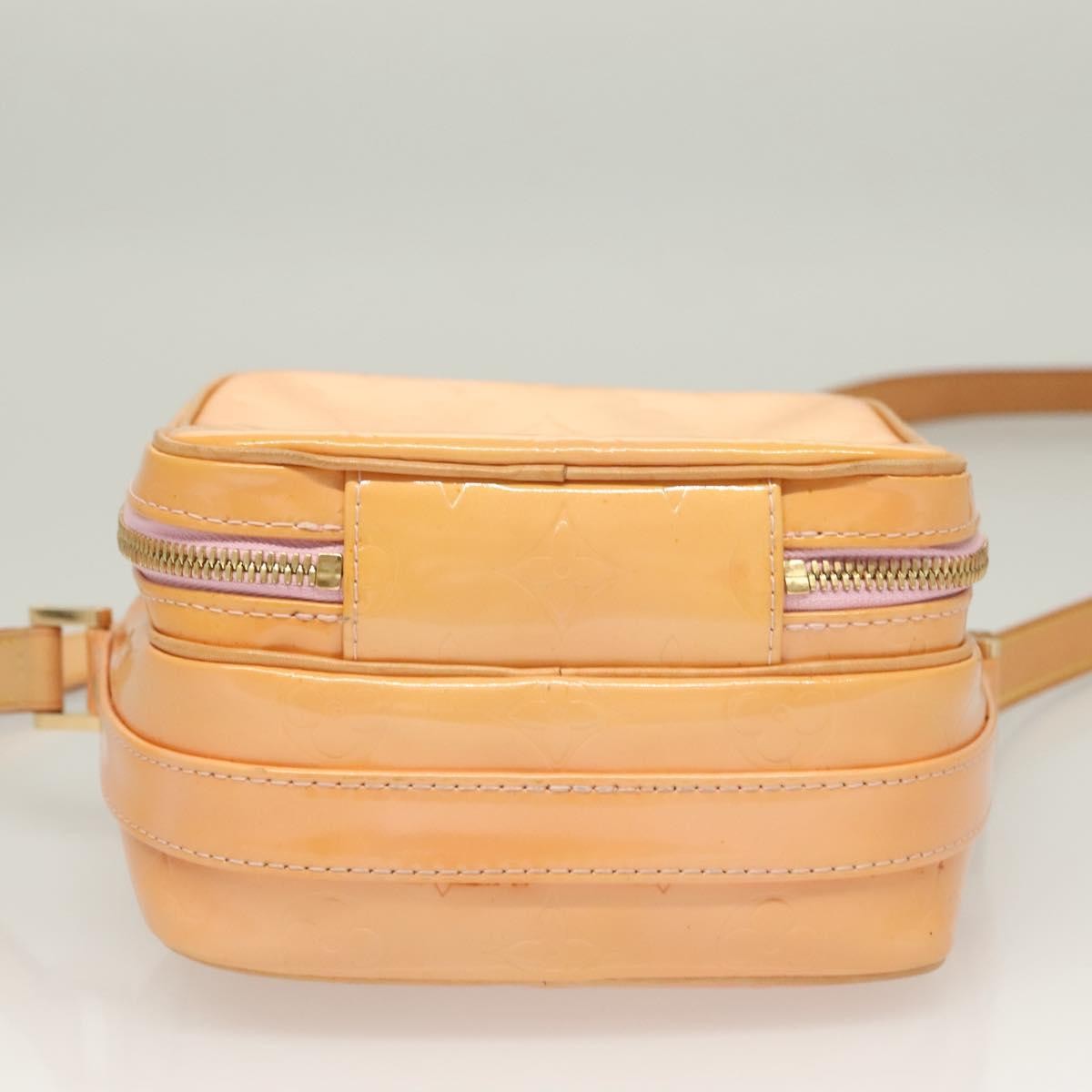 Louis Vuitton Wooster Handbag Monogram Vernis, BEIGE, PATENT_LEATHER, Handbag