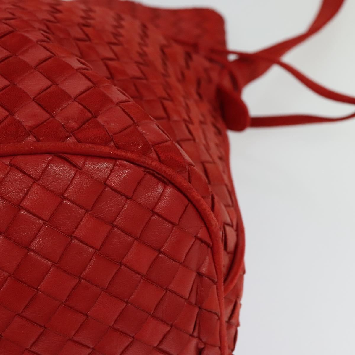 Bottega Veneta Drawstring Tassel Bucket Bag Intrecciato Nappa, RED, LEATHER, Shoulder bag