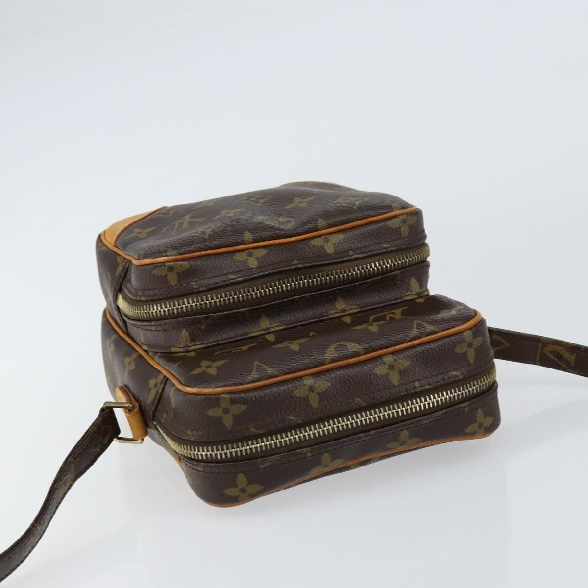 Louis Vuitton Amazone Bag Monogram Canvas, BROWN, CANVAS, Clutche & pouche