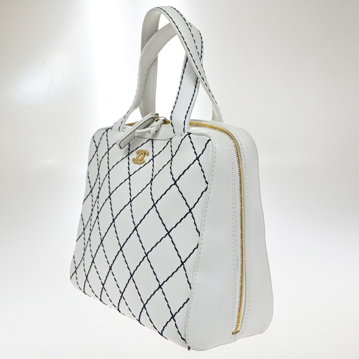 Chanel Surpique Zip Around Satchel Quilted Leather, WHITE, LEATHER, Handbag