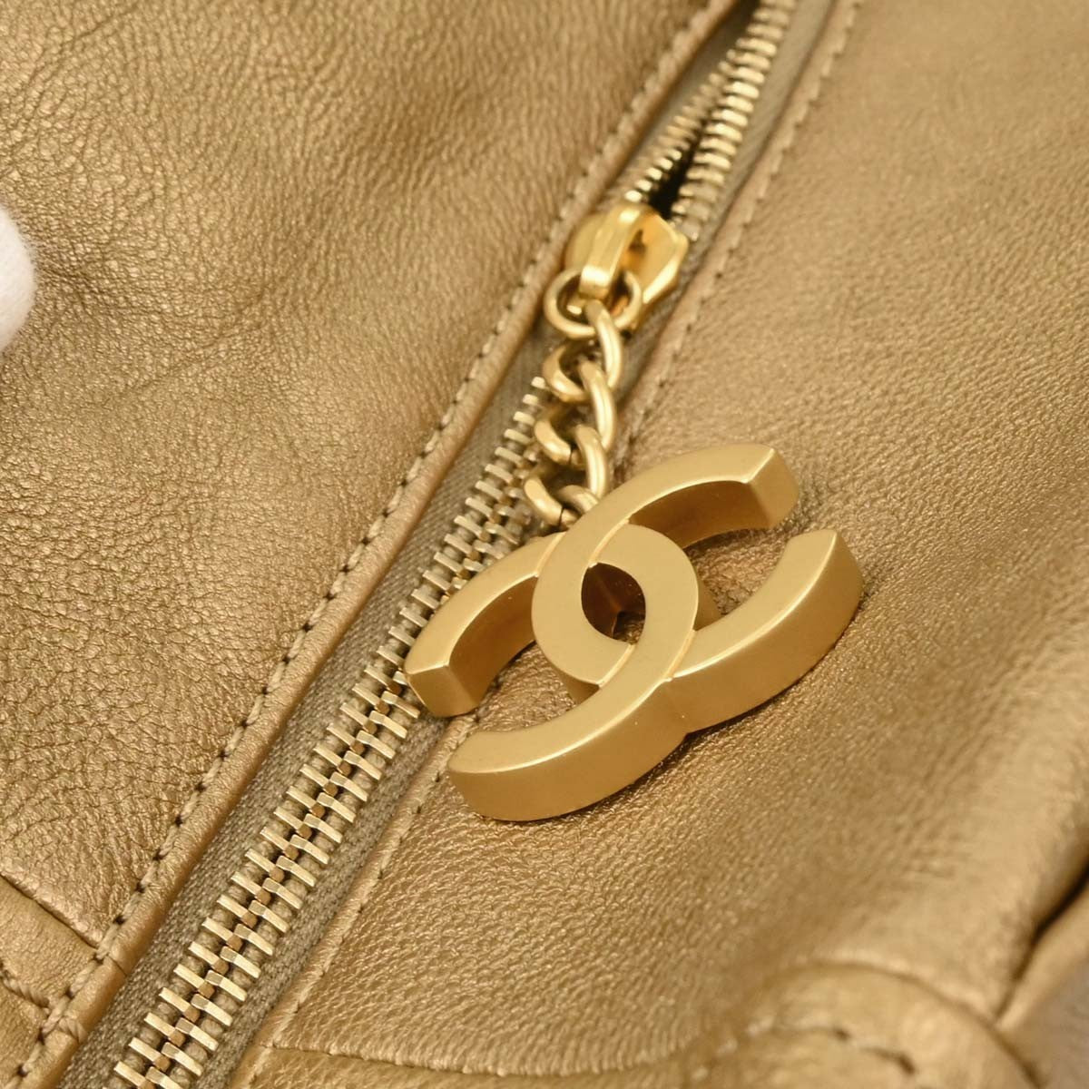 Chanel Luxe Ligne Zipped Tote Leather, GOLD, LEATHER, Tote bag
