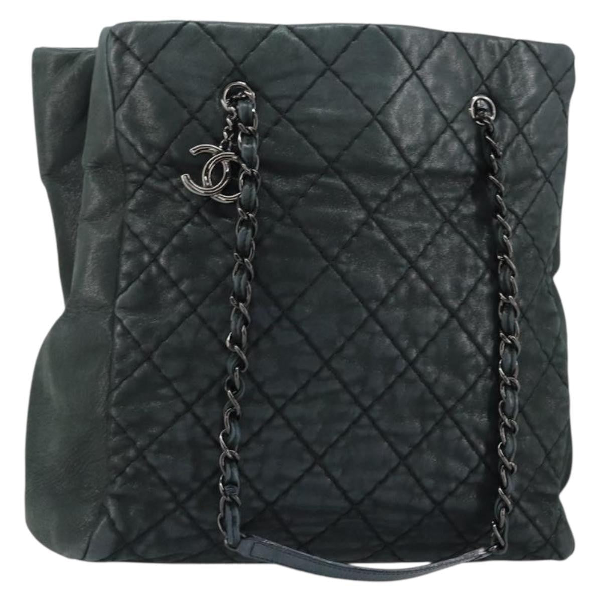 Chanel CC Charm Tote Quilted Iridescent Calfskin, GREEN, LEATHER, Tote bag