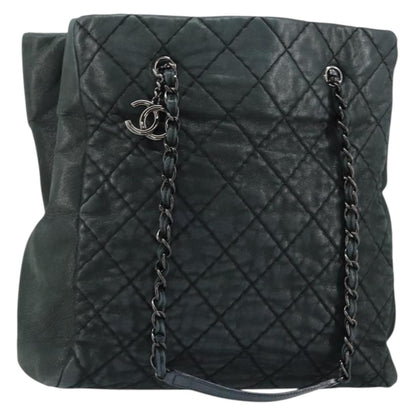 Chanel CC Charm Tote Quilted Iridescent Calfskin, GREEN, LEATHER, Tote bag