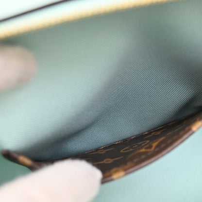 Louis Vuitton Venice Handbag Vernis with Monogram Canvas, GREEN, PATENT_LEATHER, Shoulder bag