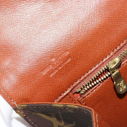 Louis Vuitton Dame Pochette Monogram Canvas, BROWN, CANVAS, Clutche & pouche