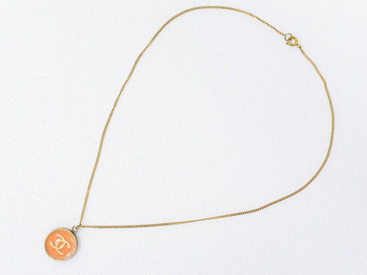 Chanel Vintage CC Round Pendant Necklace Metal, GOLD, GOLD_PLATED, Necklace