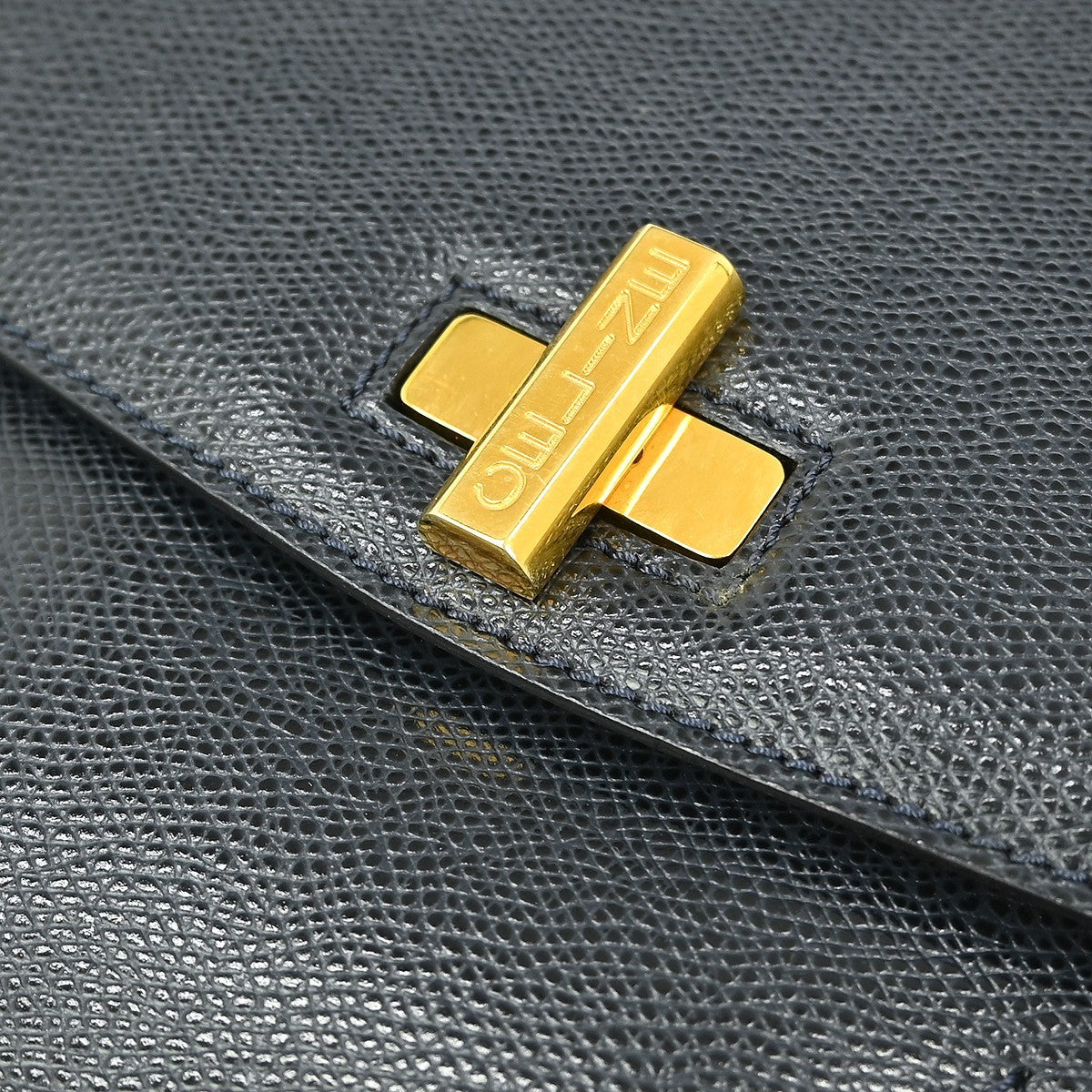 Celine Vintage turn lock shoulder bag Leather, NAVY, LEATHER, Handbag