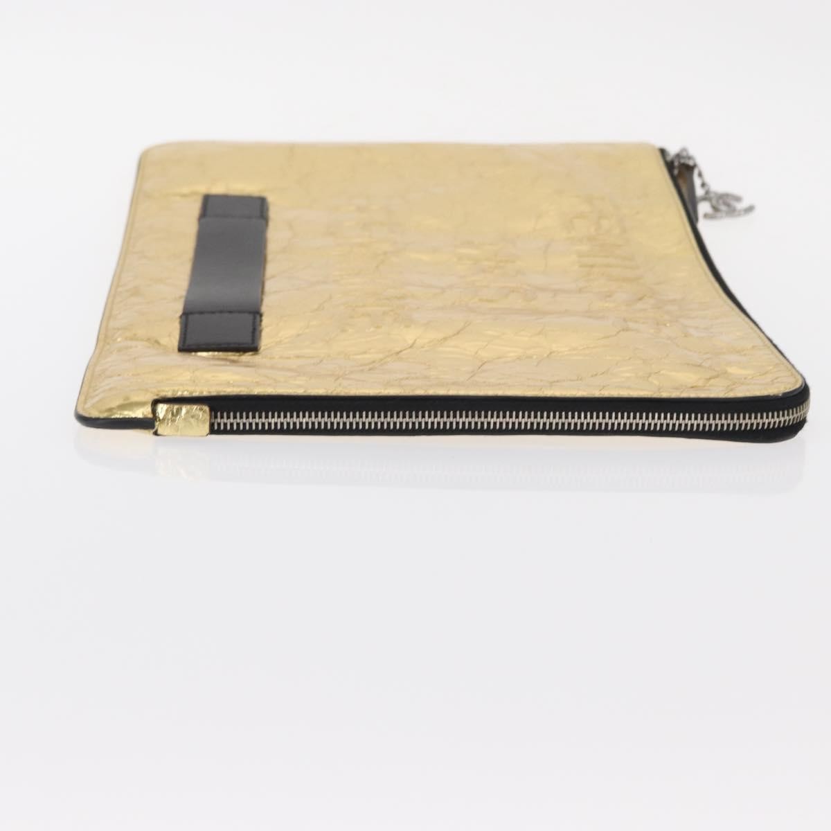 Chanel Feminine Pouch Crinkled Leather, GOLD, LEATHER, Clutche & pouche