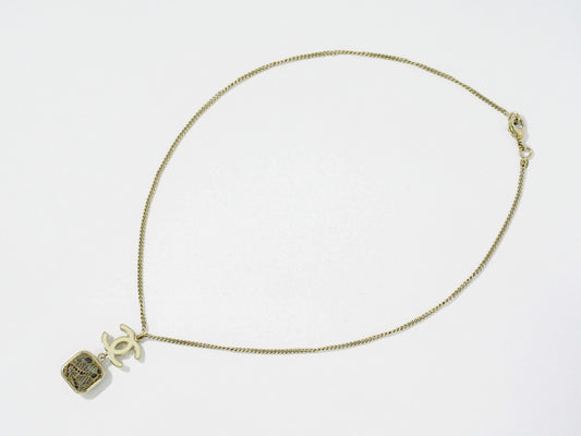 Chanel Vintage CC Pendant Necklace Metal, GOLD, GOLD_PLATED, Necklace