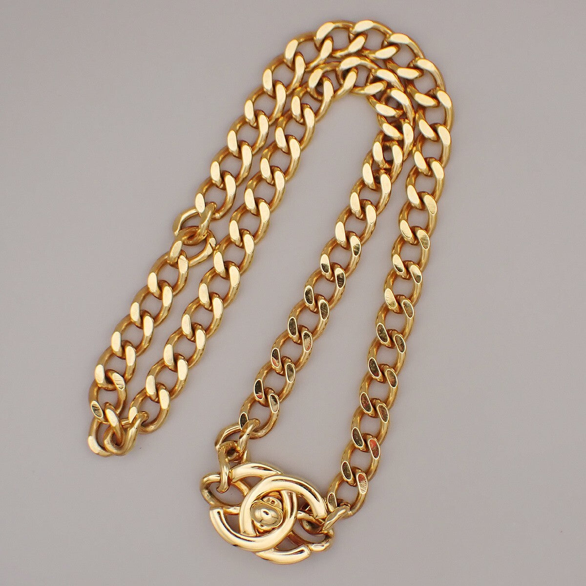 Chanel Vintage Turnlock Reissue Chain Necklace Metal, GOLD, GOLD_PLATED, Necklace