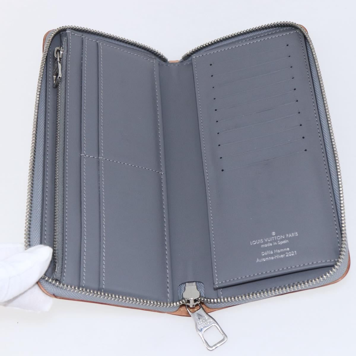 Louis Vuitton Zippy wallet vertical Monogram mirror, SILVER, CANVAS, Wallets