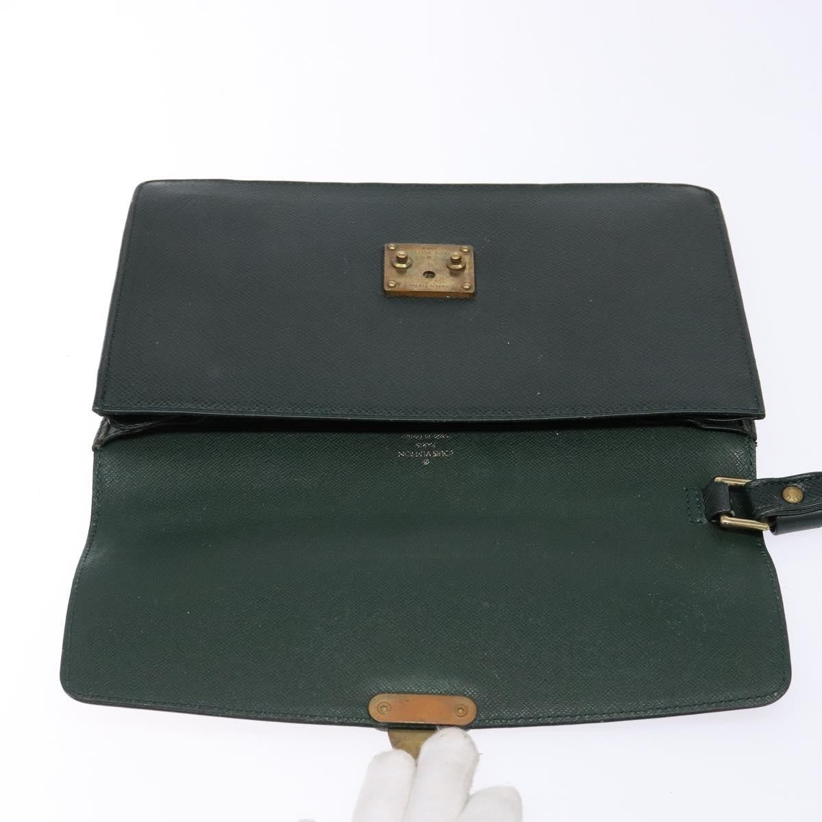 Louis Vuitton Kourad Pouch Taiga, GREEN, LEATHER, Clutche & pouche