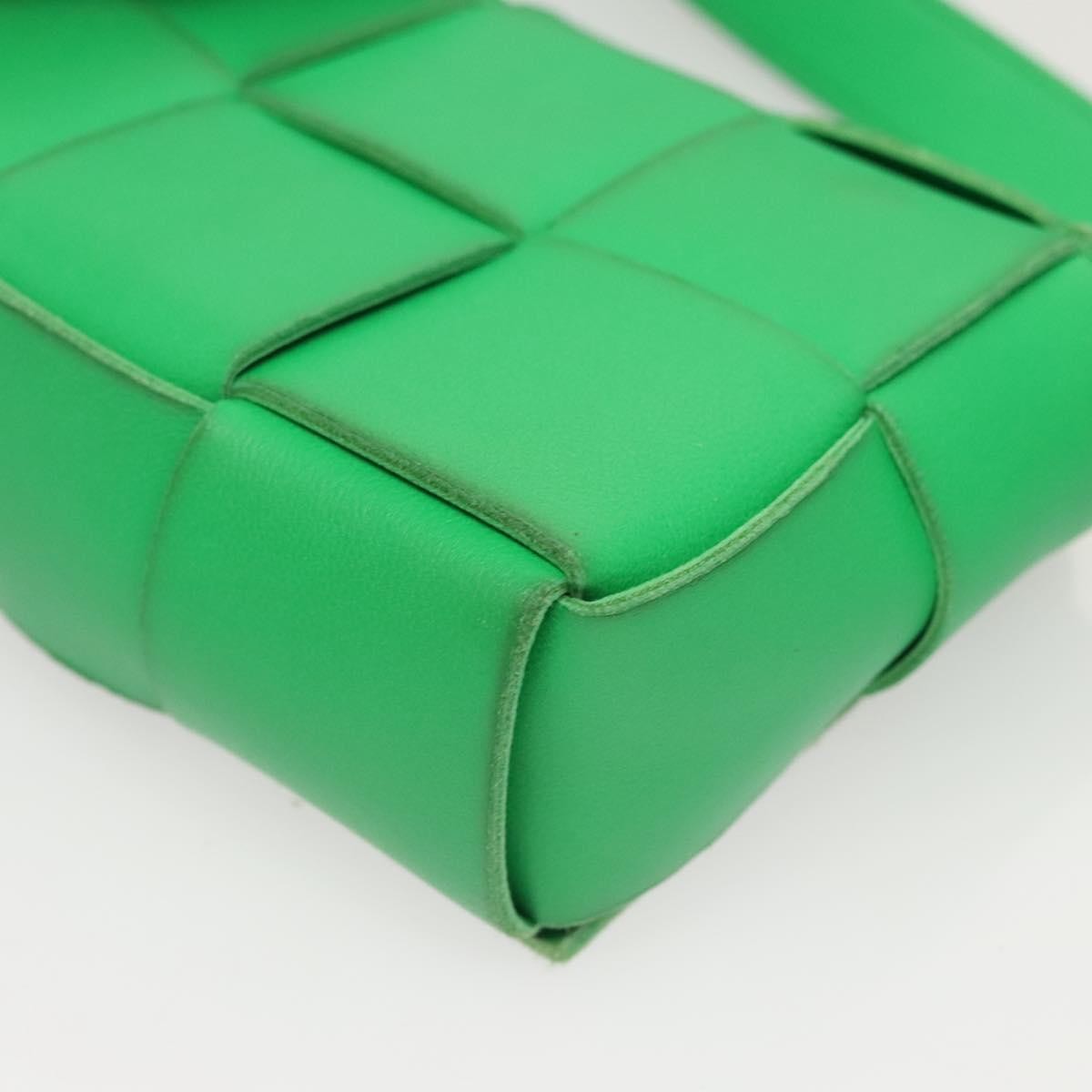 Bottega Veneta Cassette Crossbody Bag Maxi Intrecciato Leather, GREEN, LEATHER, Shoulder bag