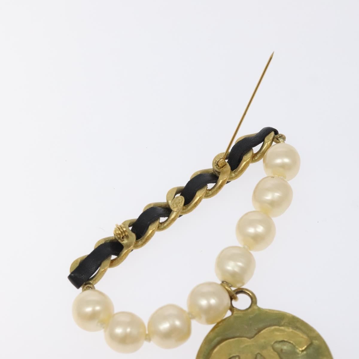 Chanel Vintage Round CC Brooch Textured Metal, GOLD, METAL, Brooch