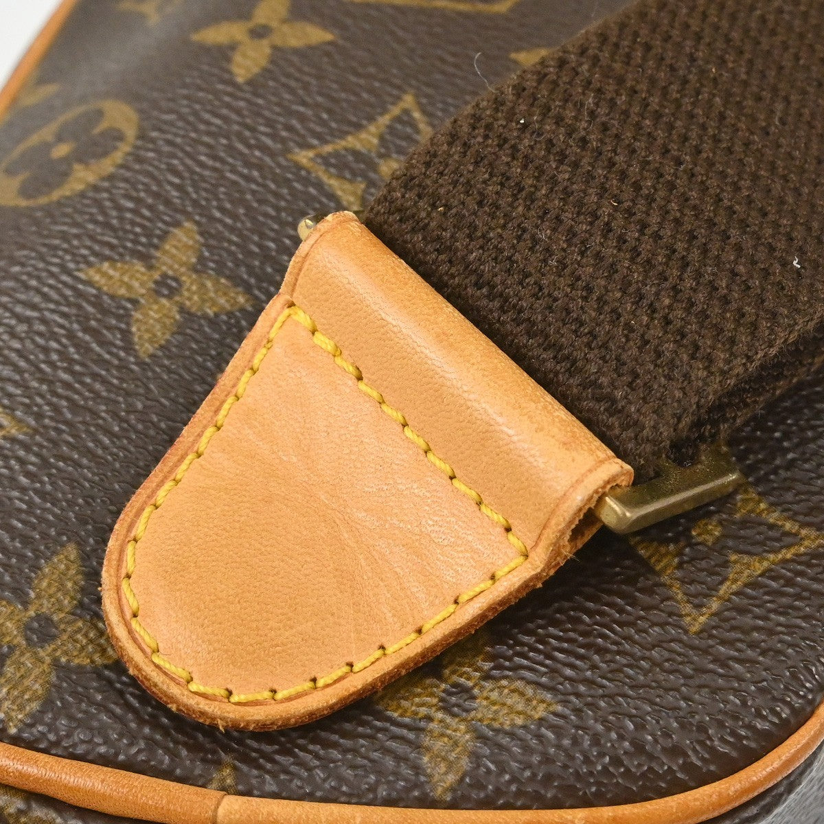 Louis Vuitton Pochette Gange Monogram Canvas, BROWN, CANVAS, Clutche & pouche