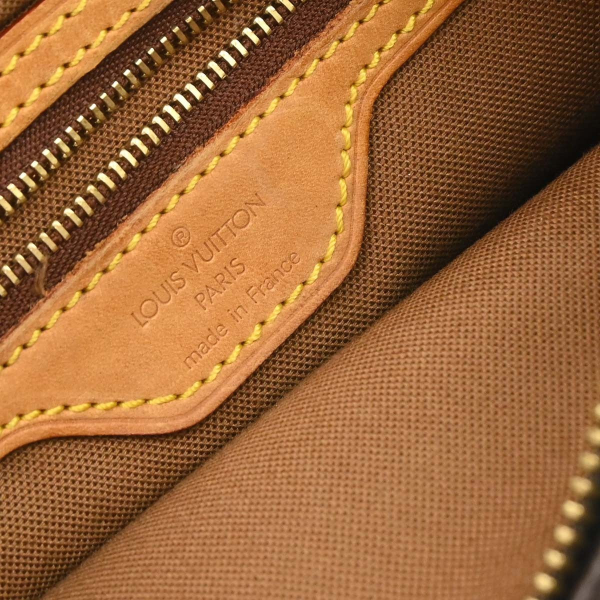 Louis Vuitton Trotteur Handbag Monogram Canvas, Brown, Canvas, Clutch