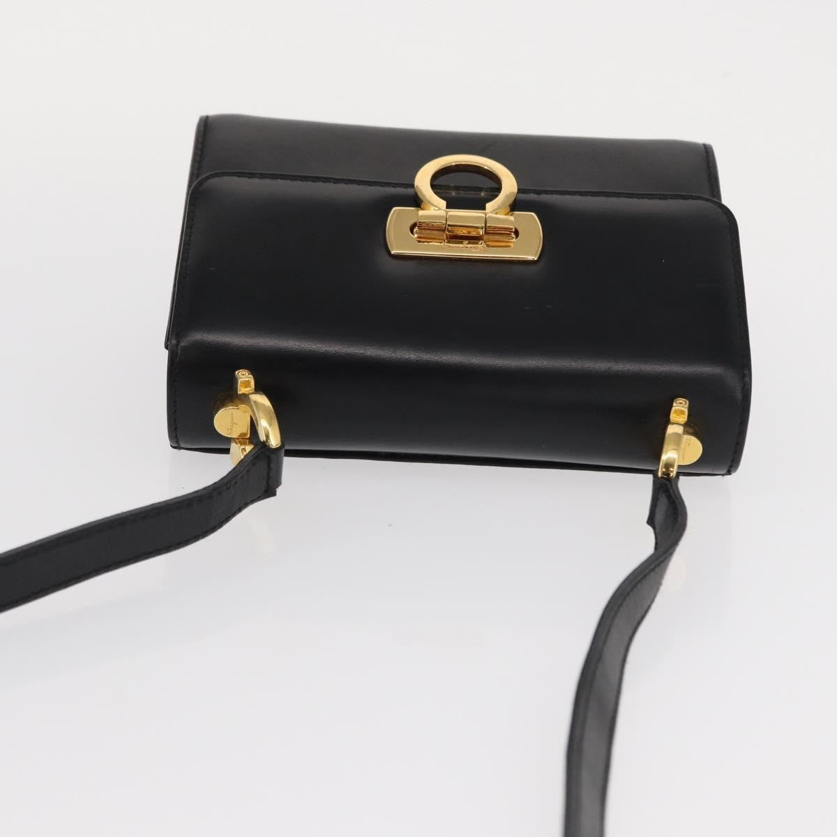 Salvatore Ferragamo Gancini Shoulder Bag Leather, BLACK, LEATHER, Shoulder bag
