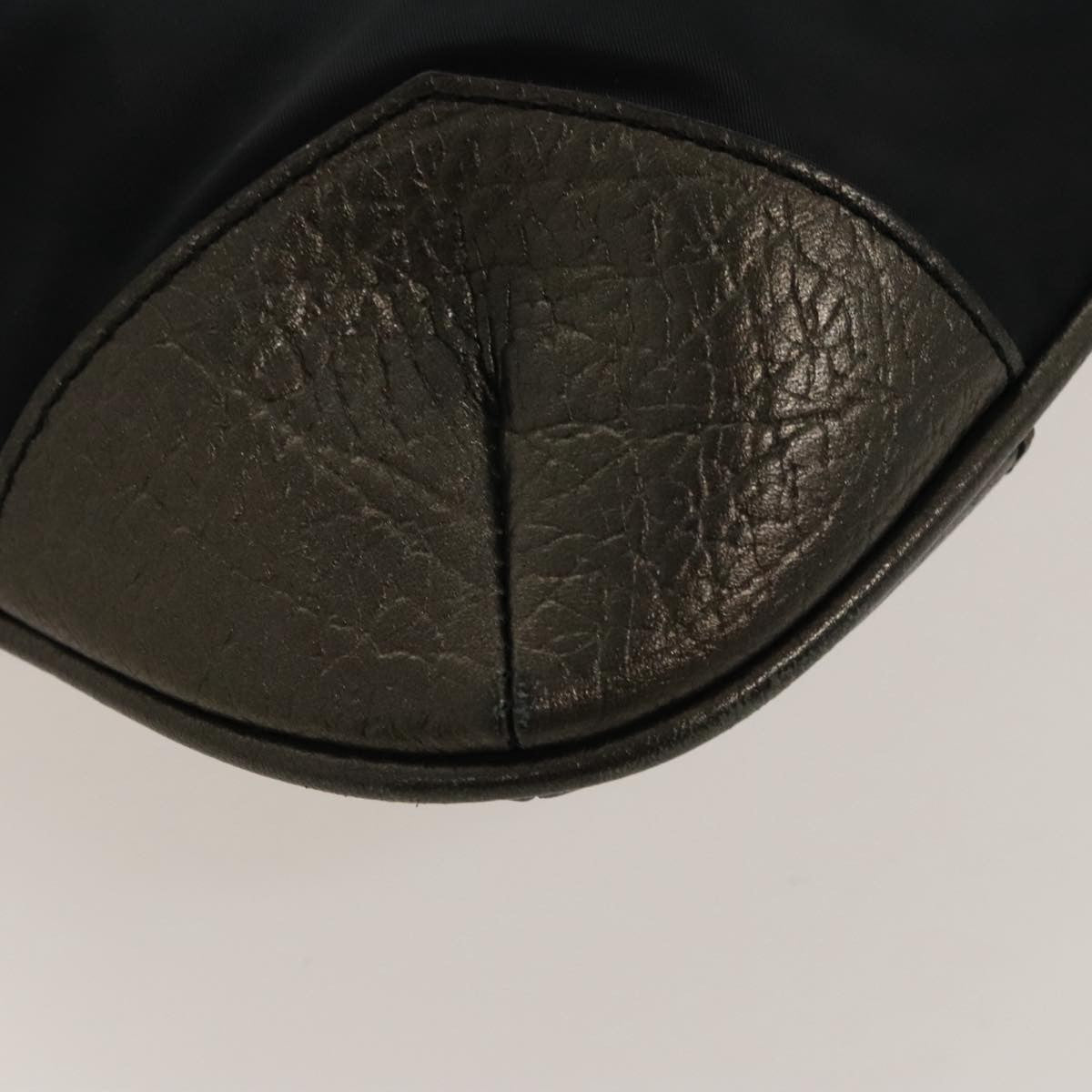 Burberry Zip Top Messenger Nylon, BLACK, NYLON, Shoulder bag