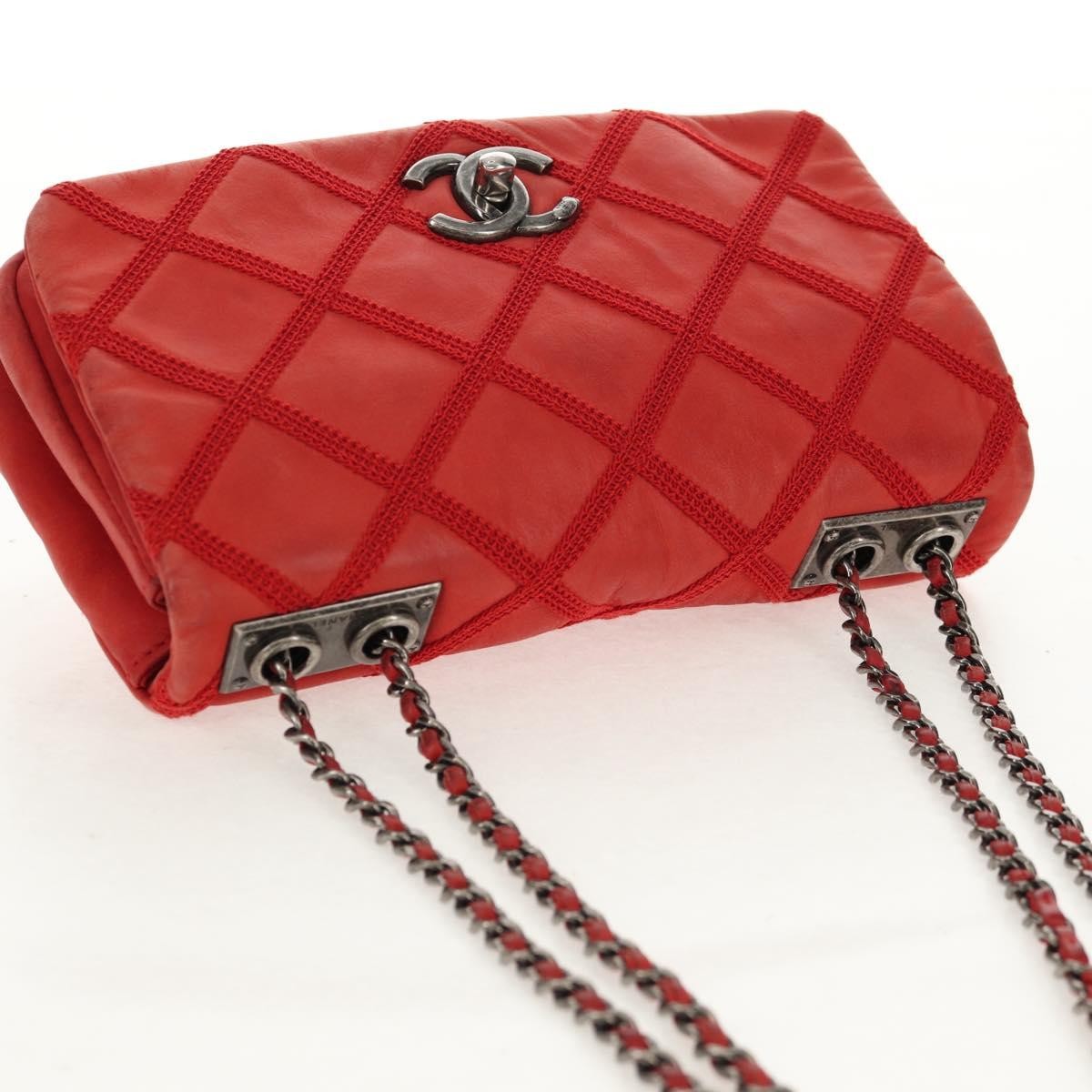 Chanel Diamond Stitch Chain Flap Bag Quilted Iridescent Calfskin, RED, LEATHER, Shoulder bag