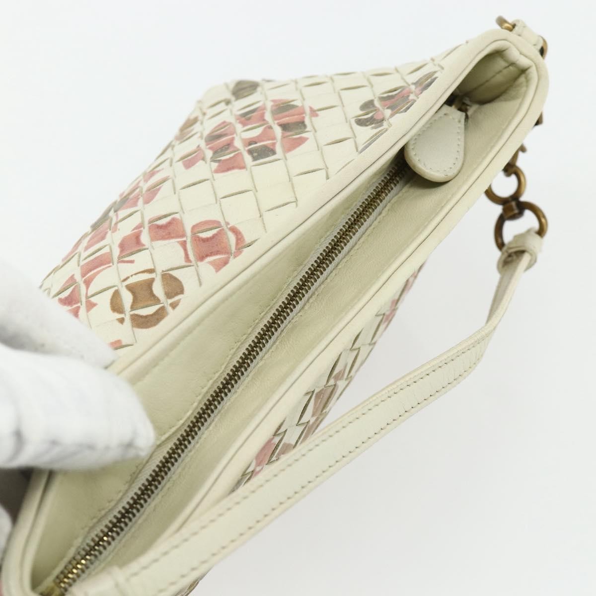 Bottega Veneta Intrecciato Clutch bag Leather, White, Leather, Clutch
