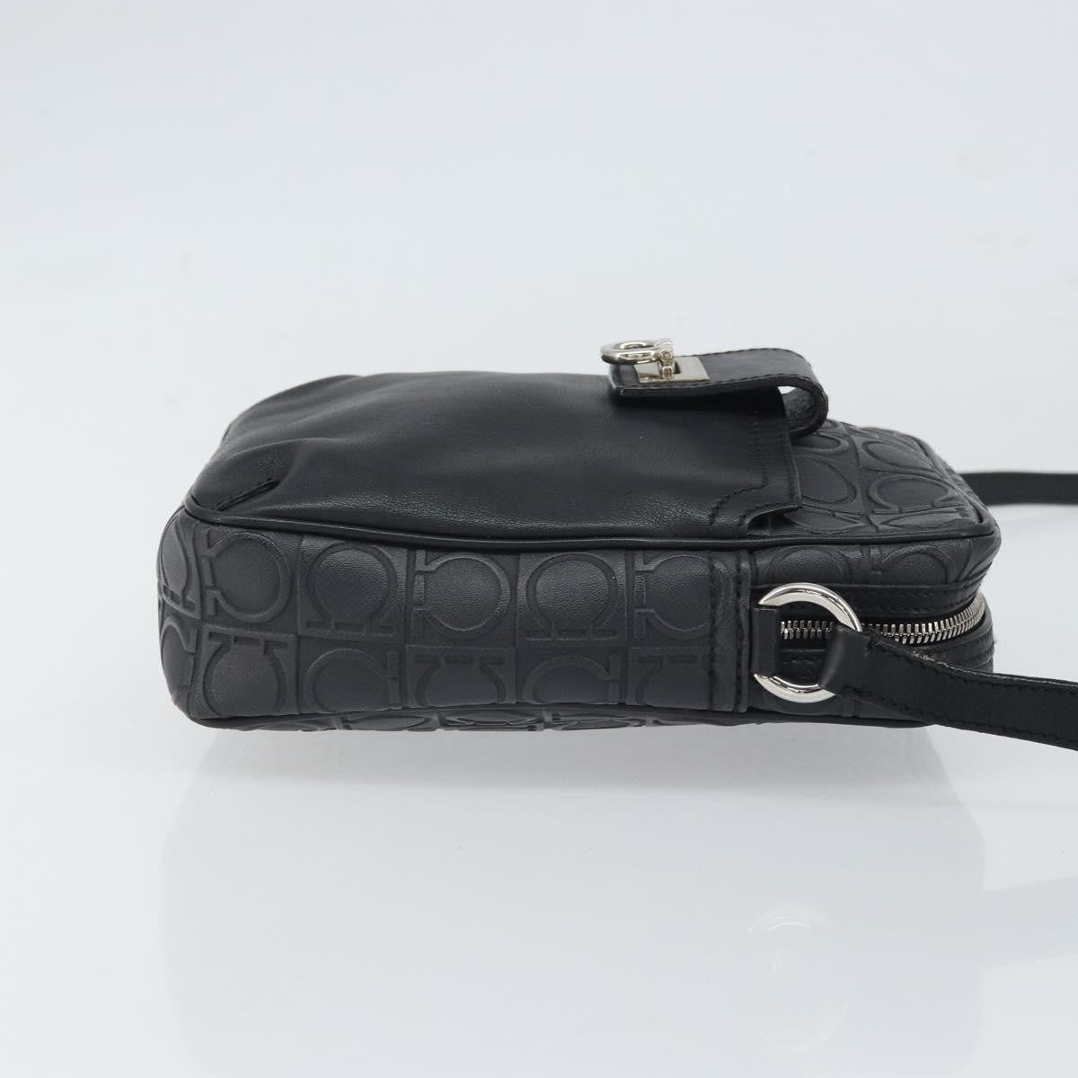 Salvatore Ferragamo Gancini Shoulder Bag Leather, BLACK, LEATHER, Shoulder bag