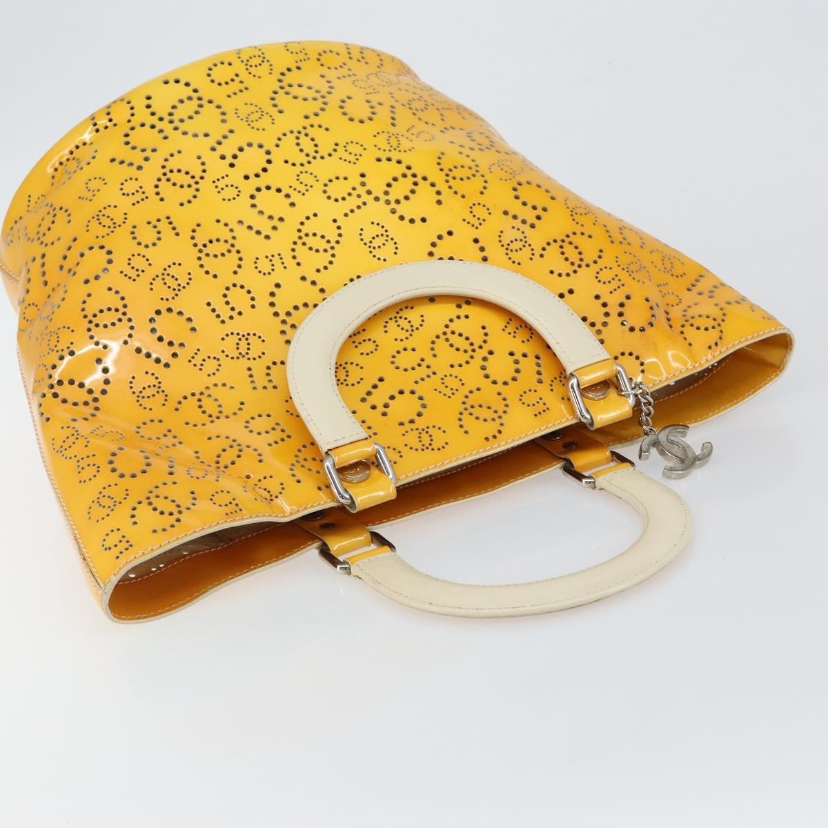 Chanel CC No.5 Shopping Tote Perforated Patent, YELLOW, PATENT_LEATHER, Tote bag