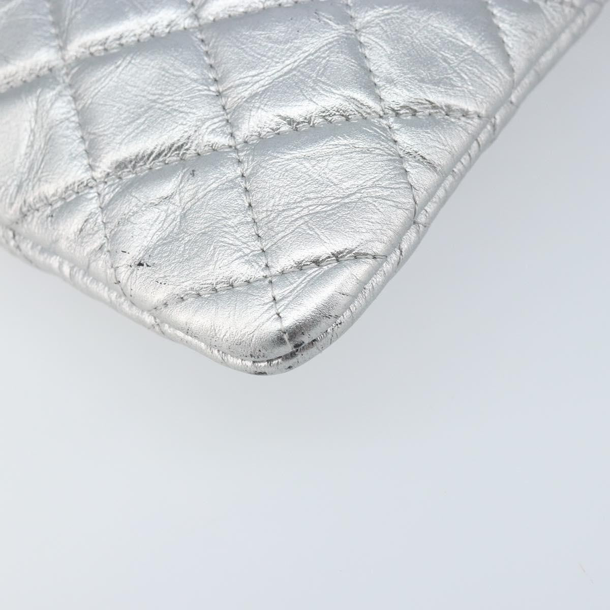 Chanel O Case Clutch Quilted Crumpled Calfskin, SILVER, LEATHER, Clutche & pouche