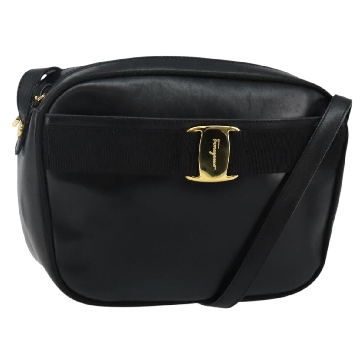 Salvatore Ferragamo Vala Shoulder Bag Leather, BLACK, LEATHER, Shoulder bag