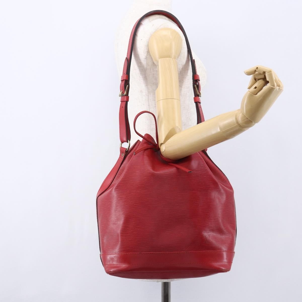 Louis Vuitton Noe Shoulder bag Leather, RED, LEATHER, Shoulder bag