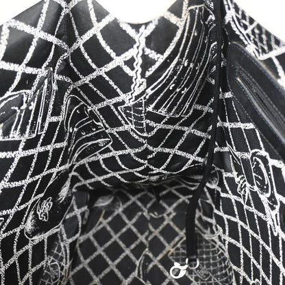 Chanel Essential 31 Rue Cambon Shopping Tote Leather, WHITE, LEATHER, Tote bag